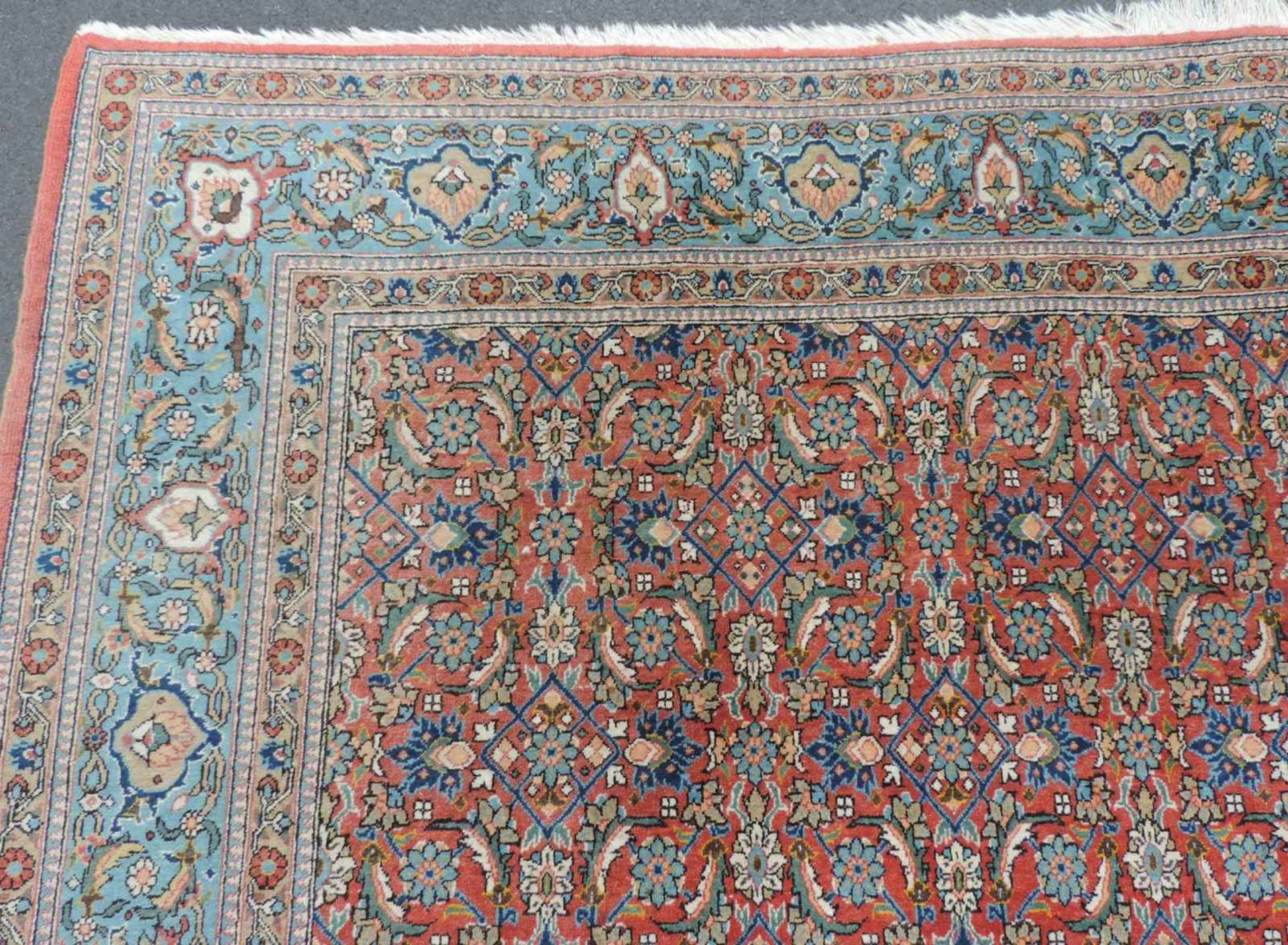 Keschan Manufakturteppich. Iran. Durchgemustert. 345 cm x 237 cm. Handgeknüpft. Wolle auf Baumwolle. - Bild 6 aus 8