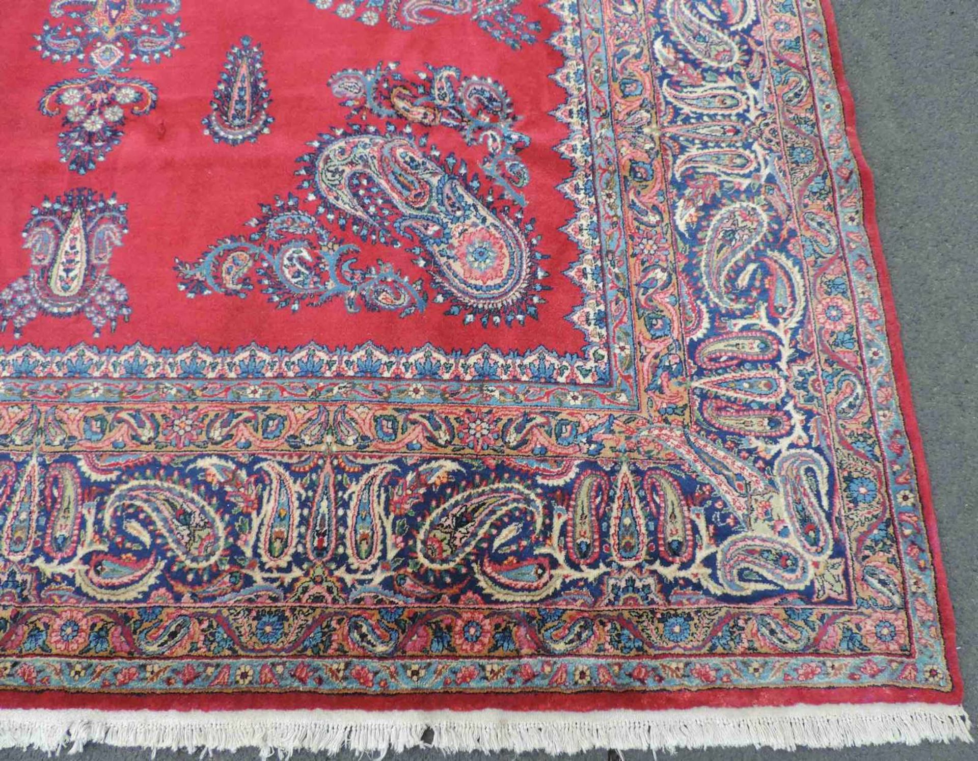 Kirman Korkwolle. Teppich, Iran, alt, Mitte 20. Jahrhundert. 370 cm x 268 cm. Handgeknüpft. - Bild 3 aus 8