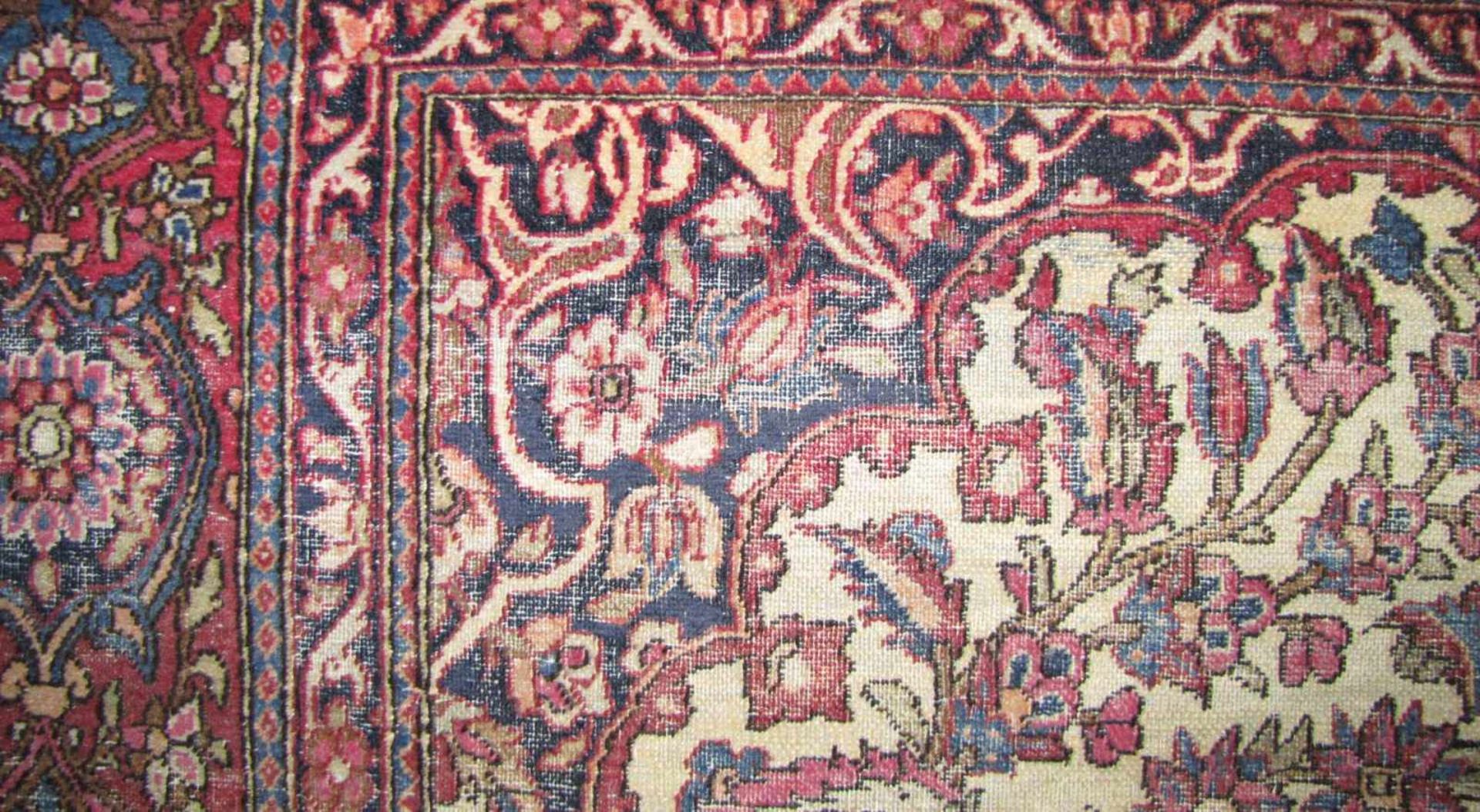 Isfahan Manufakturteppich mit Paradiesgarten. Iran. Alt um 1920. 200 cm x 134 cm. Handgeknüpft. - Bild 6 aus 8