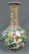 Vase China, Marke "Tongzhinianzhi". Porzellan. 41 cm hoch. Vase China, brand "Tongzhinianzhi".