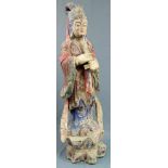 Tempelfigur aus Holz, bemalt nach dem historischen Vorbild der Song- Dynastie. 100 cm hoch. Wohl