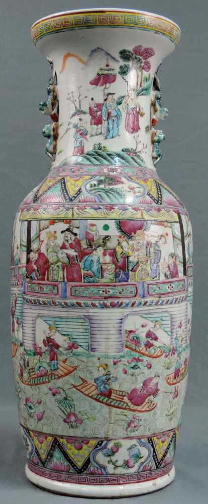 Vase, China, wohl Republik. Porzellan. 62 cm hoch. Vase, china, probably republic. Porcelain. 62 - Image 6 of 12