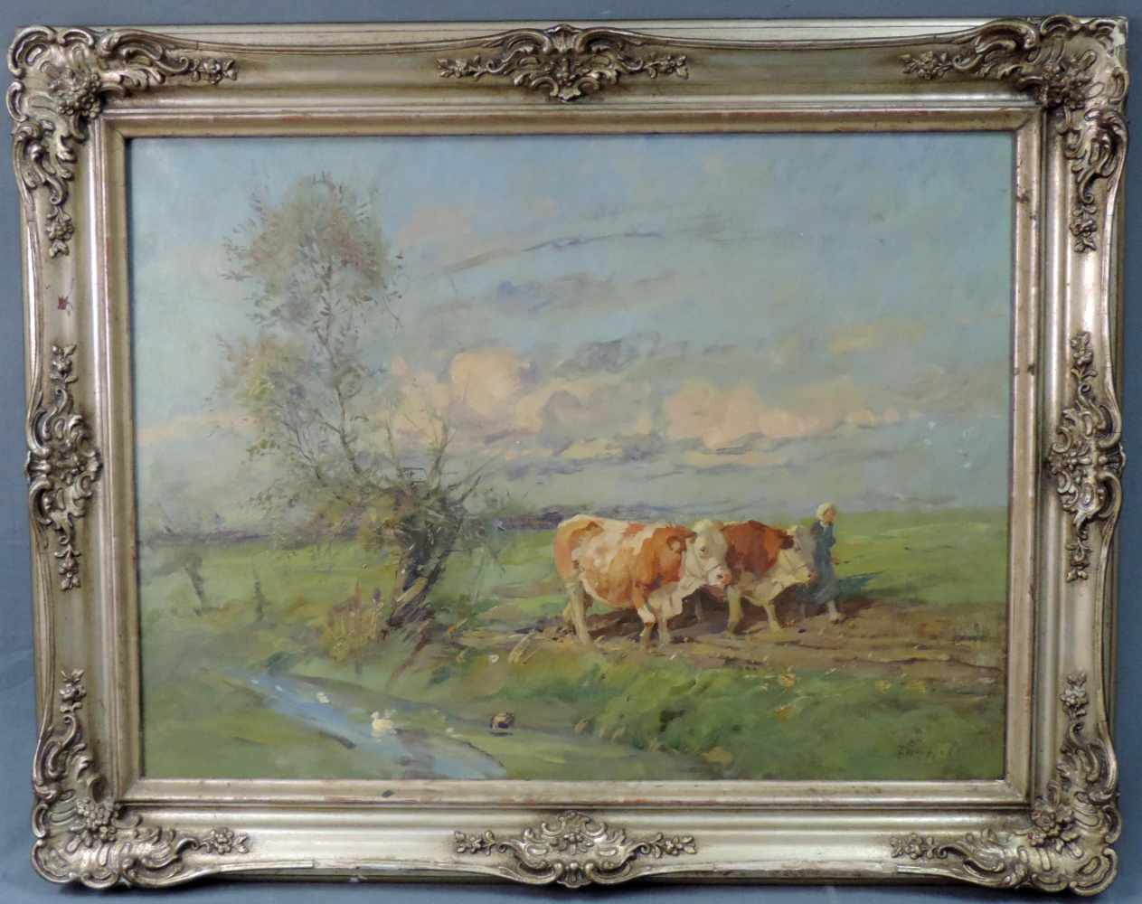UNDEUTLICH SIGNIERT (XIX - XX). Bauernmädchen führt zwei Bullen. 60 cm x 80 cm. Gemälde. Öl auf - Image 2 of 6