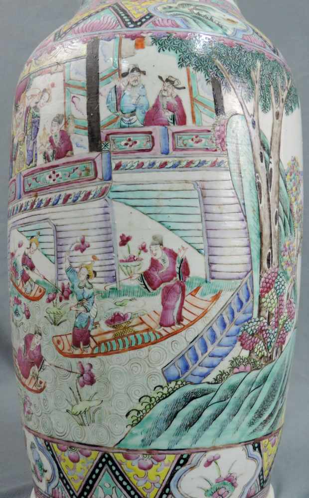 Vase, China, wohl Republik. Porzellan. 62 cm hoch. Vase, china, probably republic. Porcelain. 62 - Image 8 of 12