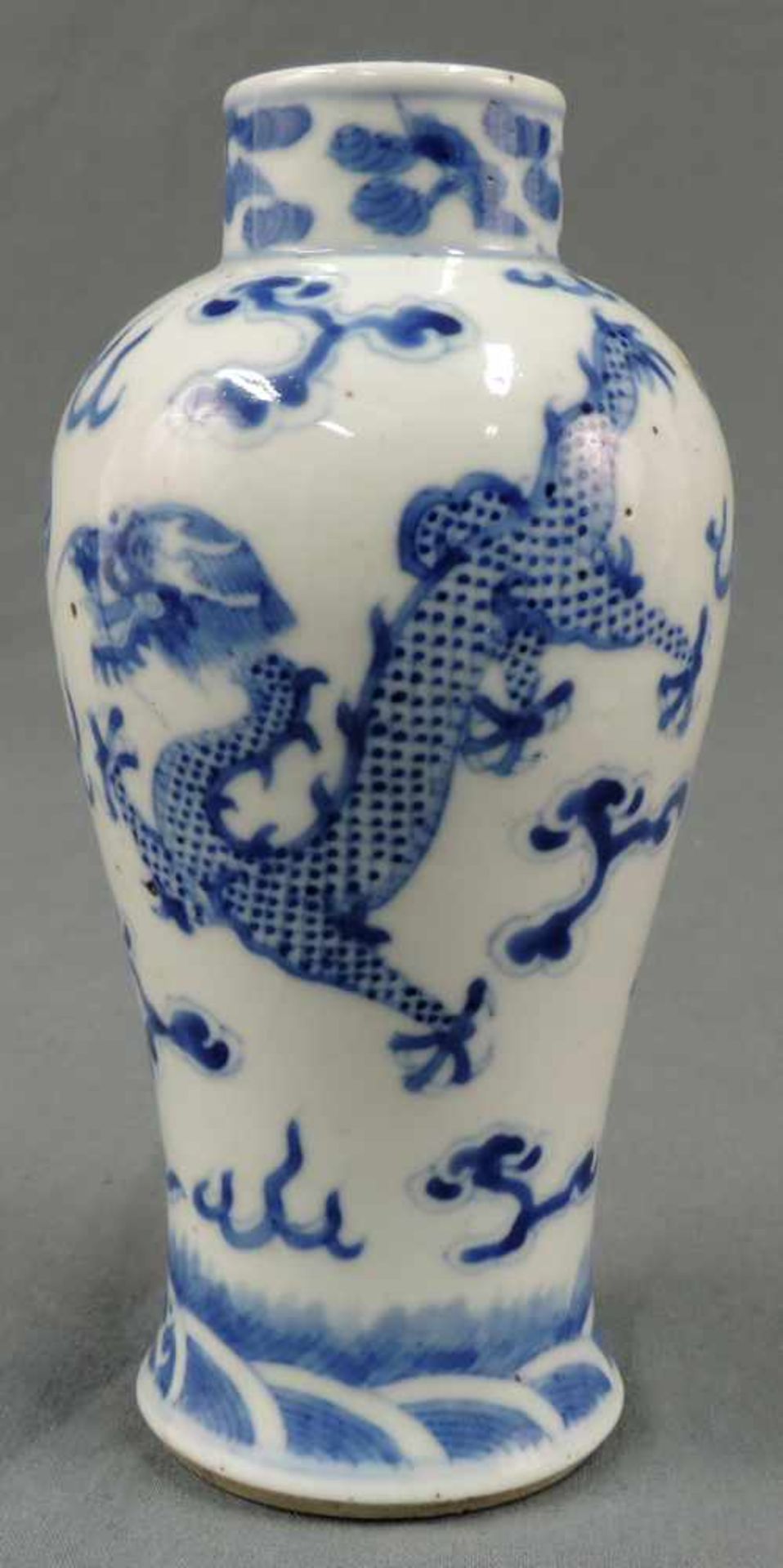 Vase China. Blau - Weiß Porzellan. Mit imperialen Drachen, 4 Klauen. Kangxi Nian Zhi Marke. Qing - Bild 3 aus 7