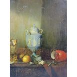 Bernhard MARKS (1827 -?). Stillleben mit Wedgwood - Vase. 66,5 cm x 52 cm. Gemälde. Öl auf Leinwand.