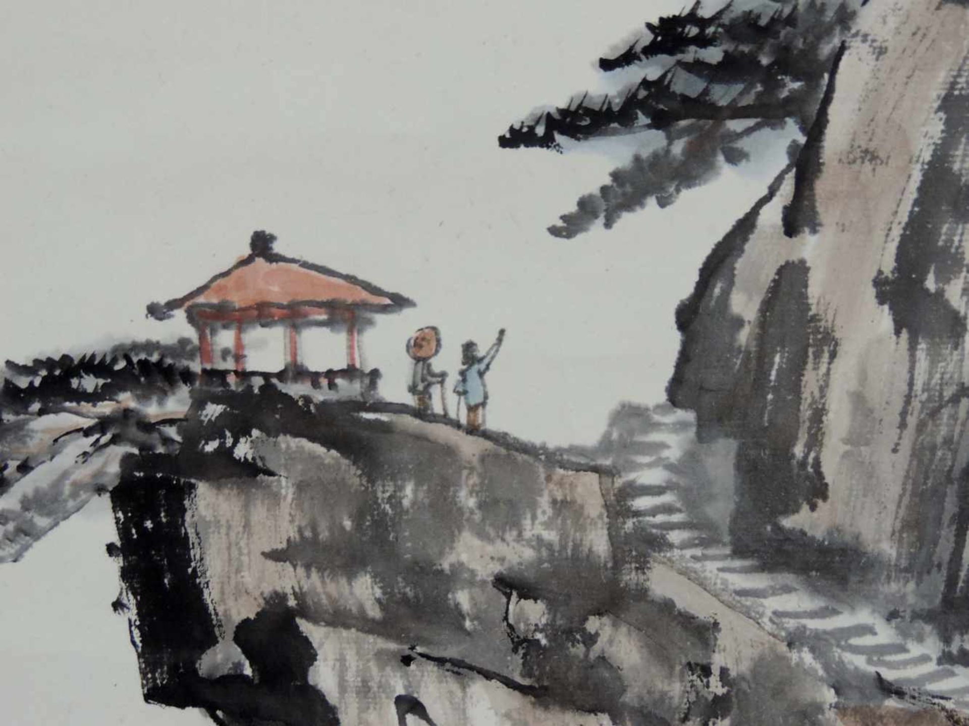 GUO RONG (XX). Rollbild,China, "Das Wolkenmeer über den Kiefernwäldern". 67,5 cm x 39 cm. Tusche und - Image 5 of 7