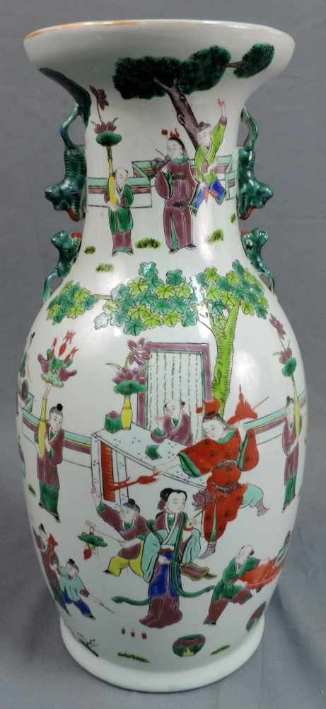 Vase, China. Theatermotive. 46,2 cm hoch. Vase, China. Theater motives. 46,2 cm high. - Image 3 of 8