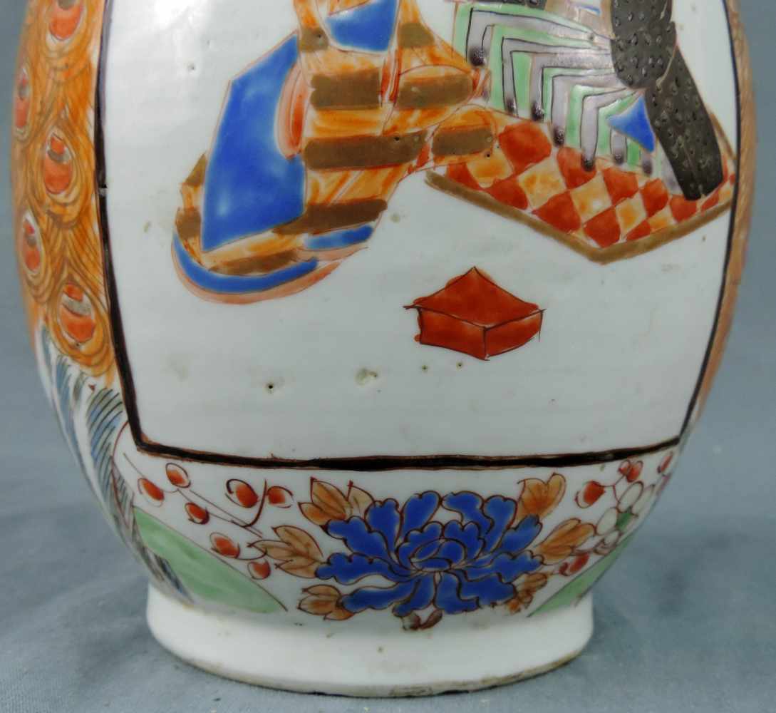 Imari Porzellanvase Japan. Alt, um 1890. 38 cm hoch. Imari porcelain vase Japan. Old, around 1890. - Image 5 of 8