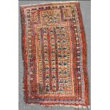 Belutsch Gebetsteppich. Stammesteppich der Turkmenen. Chorassan. Iran. Antik um 1880. 112 cm x 70