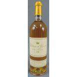 2000 Chateau d'Yquem, Lur-Saluces. Premier Grand Cru Classé. 750 ml, 14 %. Eine ganze Flasche