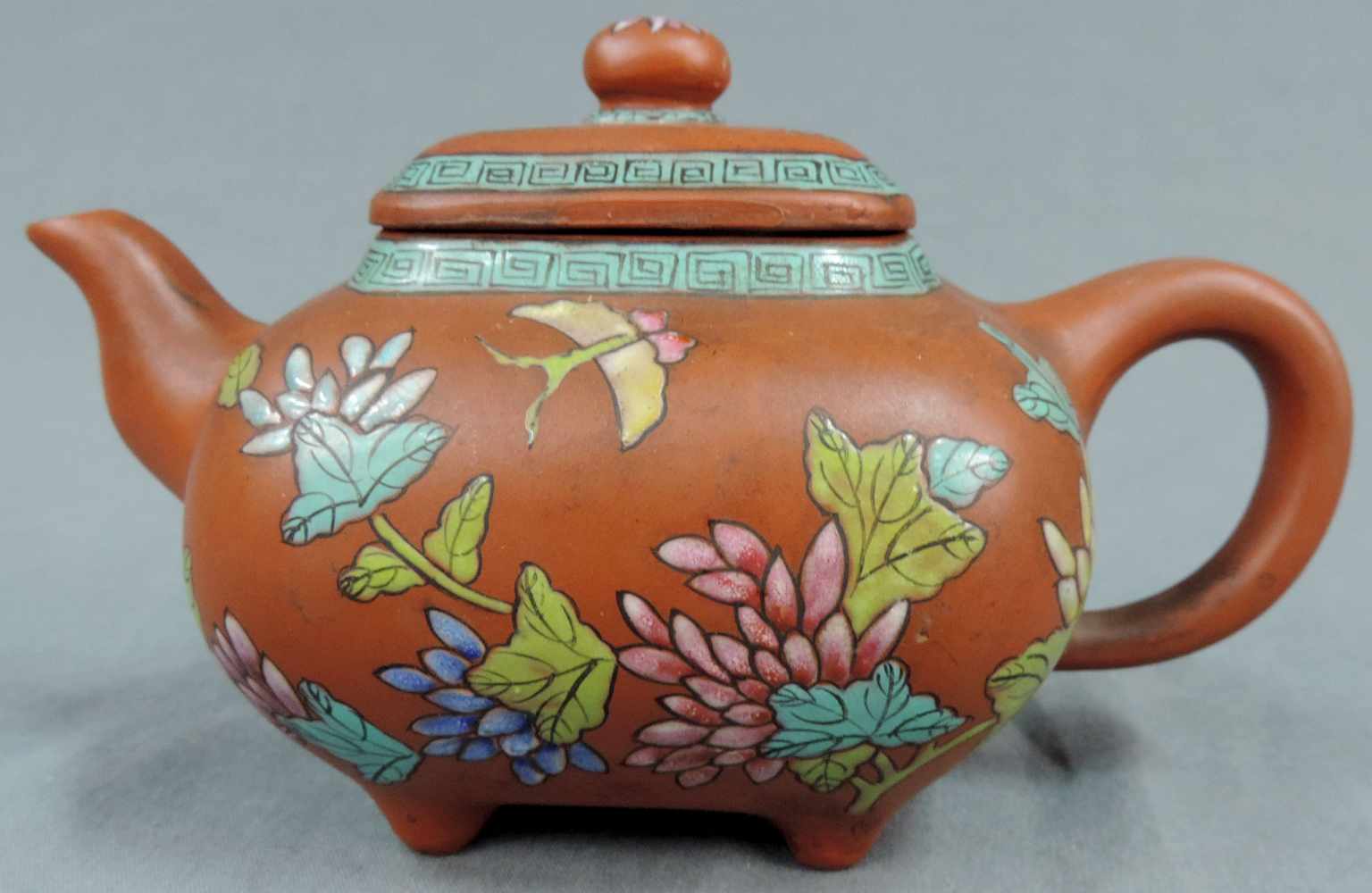 Teekanne, Yixing. China. Ton. Alt um 1930. Signiert. 19 cm lang. Teapot, Yixing. China. Clay. Old - Image 3 of 5