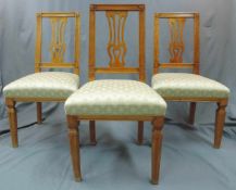 3 Stühle, Biedermeier. 92 cm x 44 cm x 45 cm. Massivholz, wohl Nussbaum. 3 chairs, Biedermeier, 19th