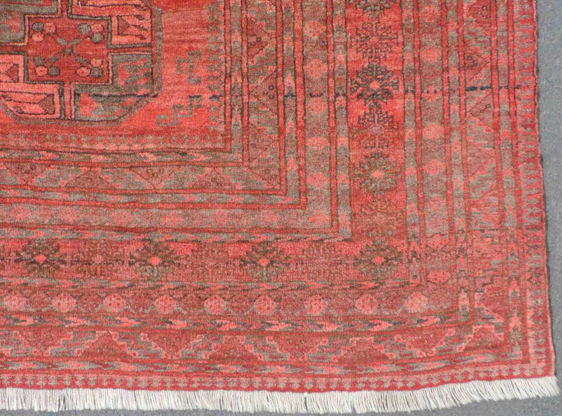 Ersari Stammesteppich. Afghanistan, alt um 1940. 310 cm x 246 cm. Handgeknüpft. Wolle auf Wolle. - Bild 3 aus 9