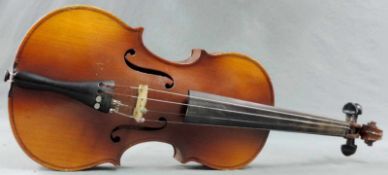 Geige, Violine. Wohl 19. Jahrhundert, Mittenwald. 60 cm. Violin. Probably 19th century,