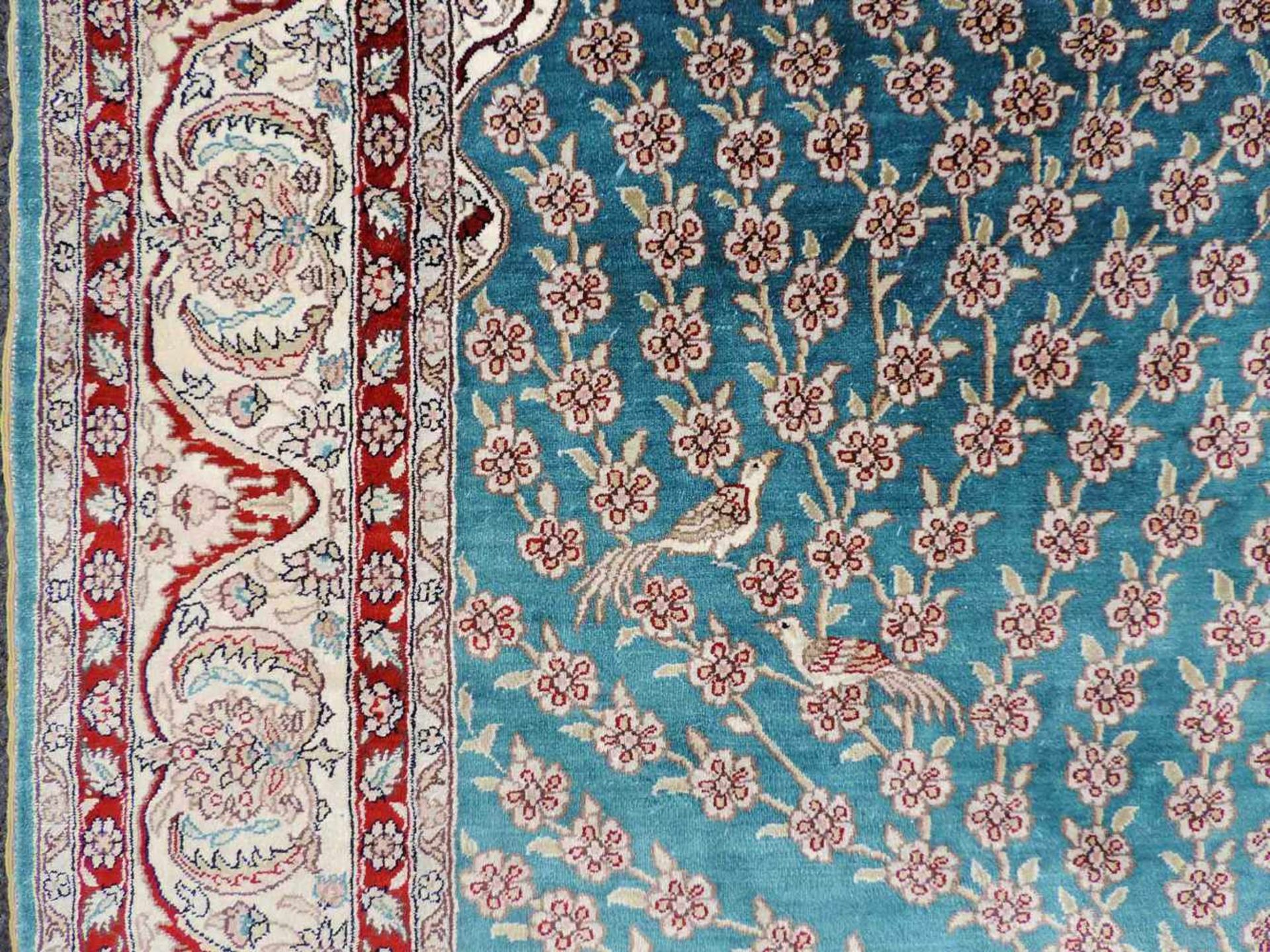 Gebetsteppich, Seide auf Seide. Sehr feine Knüpfung. 183 cm x 124 cm. Handgeknüpft. Kayseri - - Bild 4 aus 9