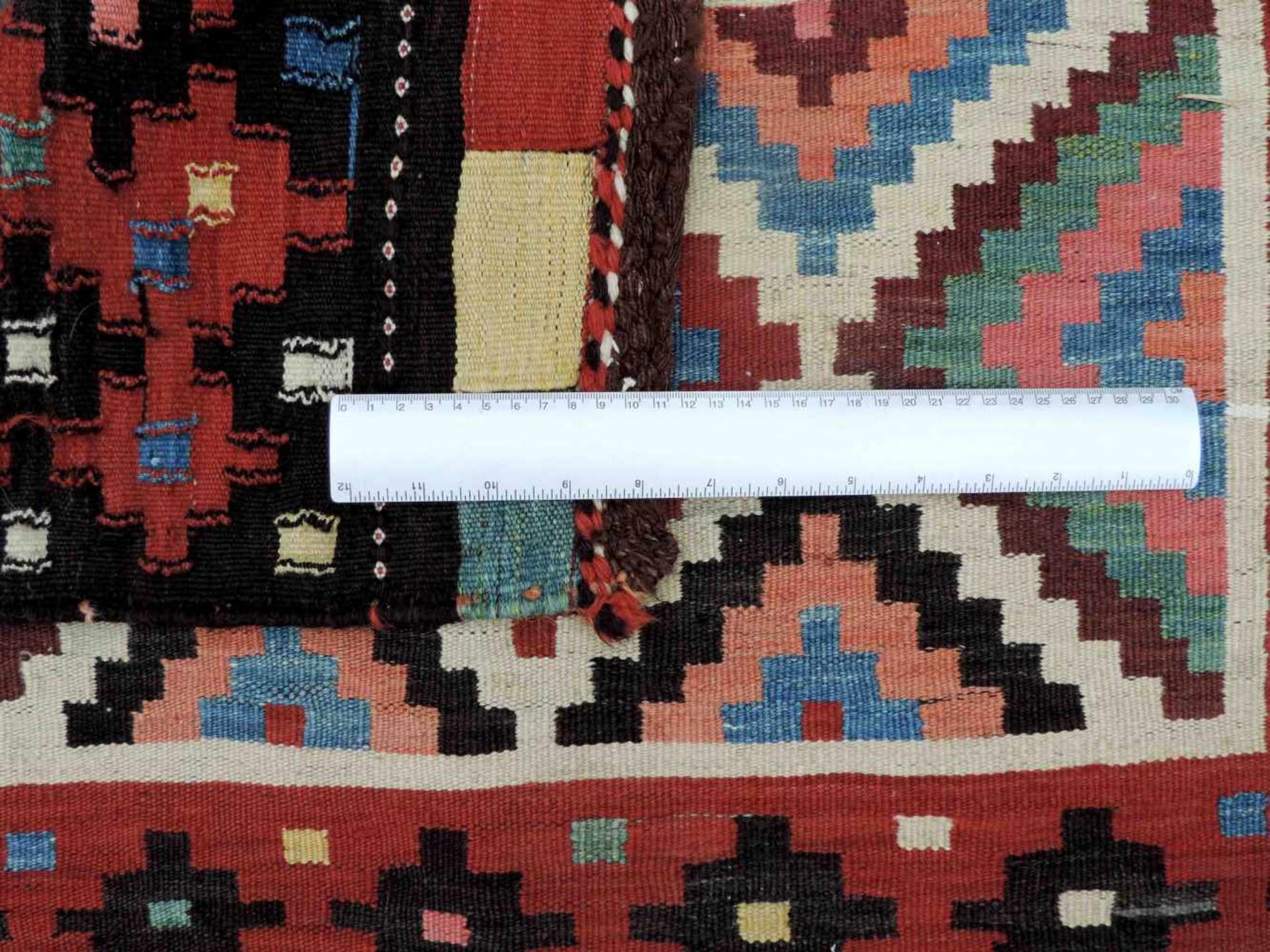 Bachtiar Doppeltasche. Stammesteppich. Kelim. Iran. Zentralpersien, alt um 1920. 292 cm x 85 cm - Bild 6 aus 6