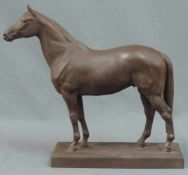 Erich OEHME (1898 - 1970). Für Meissen. Pferd Alchimist 1935. 28 cm hoch. Böttgersteinzeug. "Der