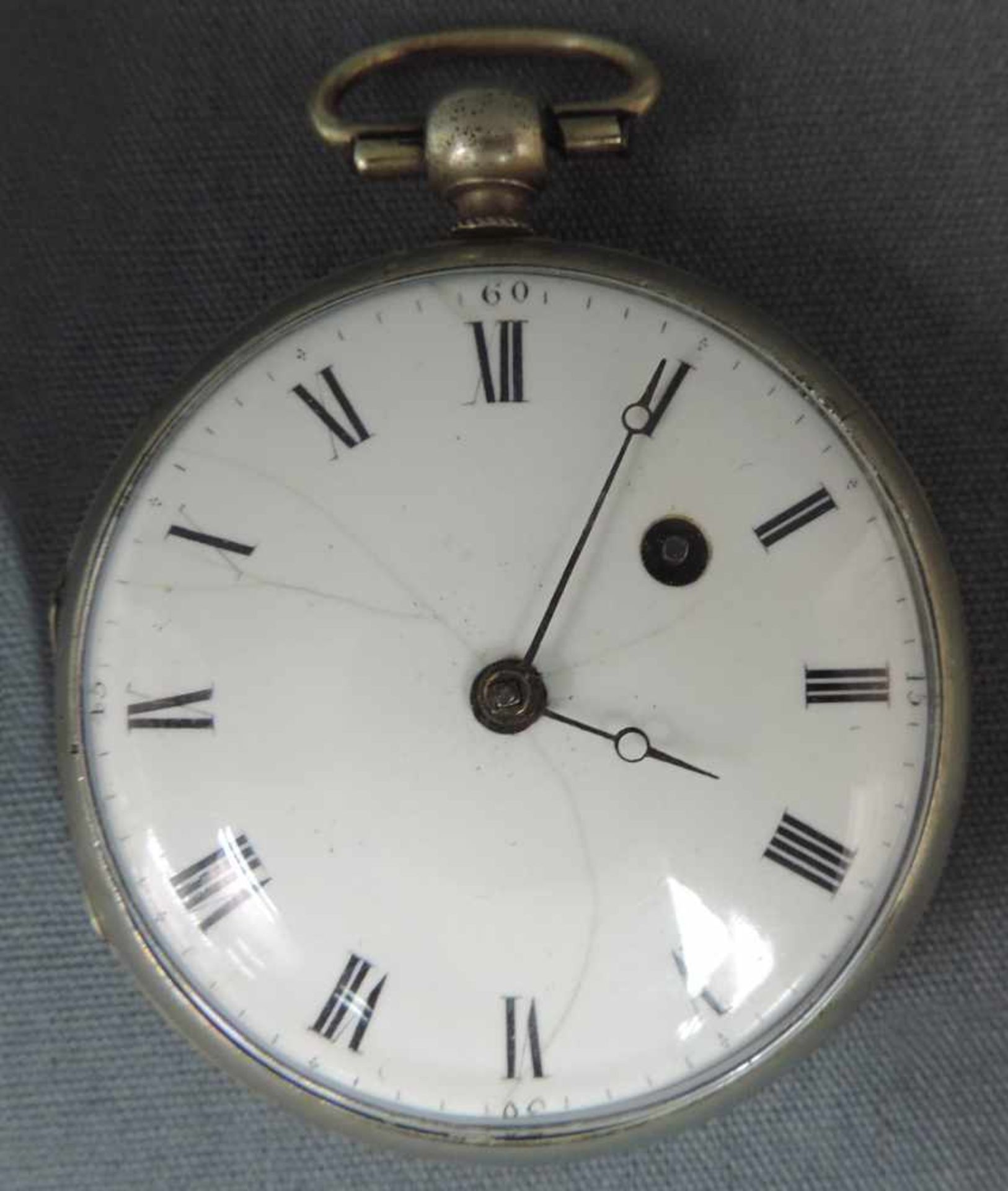 2 Schlüsseluhren um 18. Jahrhundert. Taschenuhr, teils aus Silber. Gebrauchsspuren sichtbar. - Bild 2 aus 8