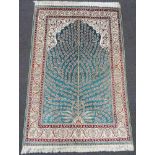 Gebetsteppich, Seide auf Seide. Sehr feine Knüpfung. 183 cm x 124 cm. Handgeknüpft. Kayseri -