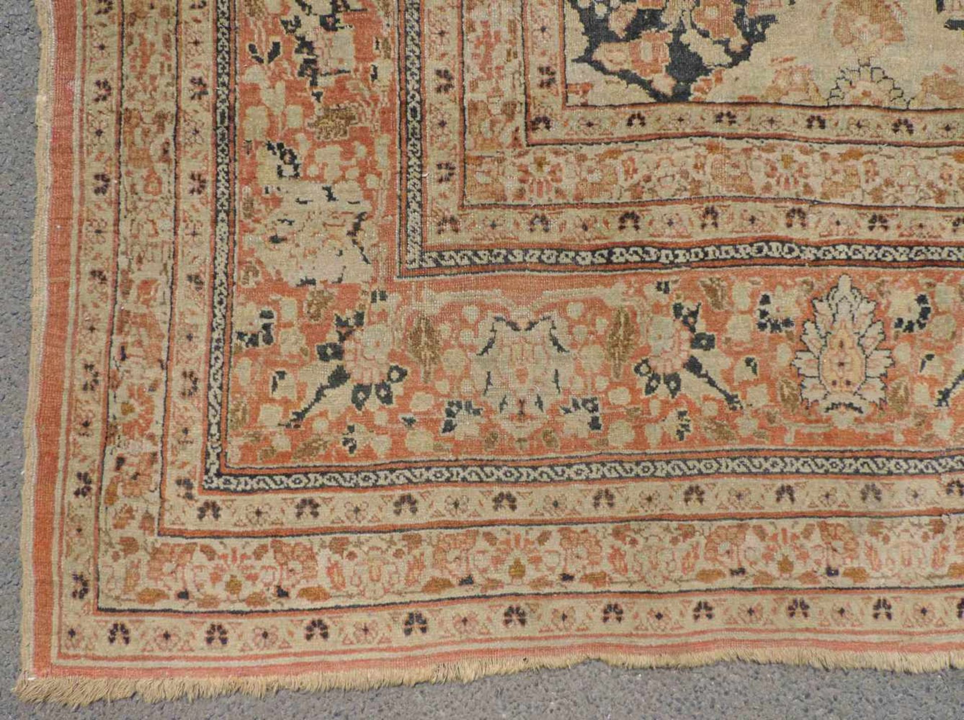 Täbris "Hadj Jalili" Perserteppich. Iran, antik um 1880. 267 cm x 193 cm. Handgeknüpft. Wolle auf - Bild 3 aus 10