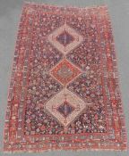 Khamseh Stammesteppich. Südpersien. Iran. Antik um 1900. 278 cm x 185 cm. Handgeknüpft. Wolle auf