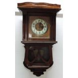 Wanduhr, alt um 1900. Emaillenziffernblatt. Jugendstil. 71 cm x 41 cm. Wall clock, old around