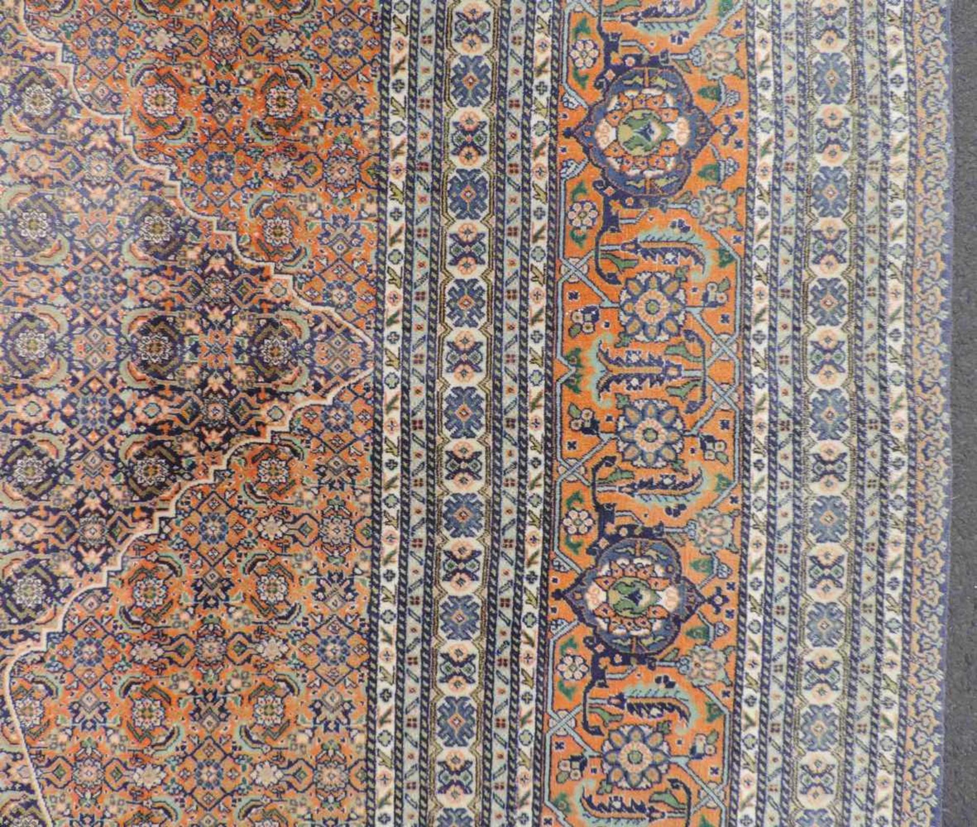 Täbriz Mahi Perserteppich. Iran. Sehr feine Knüpfung. 400 cm x 317 cm. Handgeknüpft. Korkwolle auf - Bild 5 aus 9