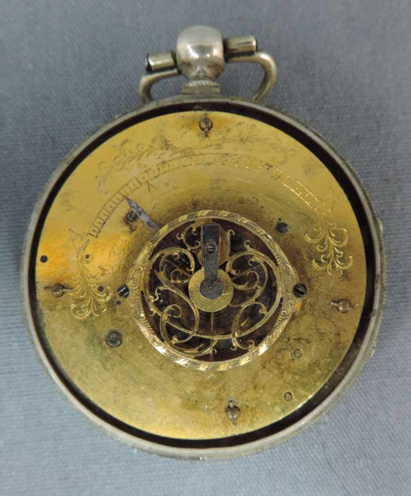 2 Schlüsseluhren um 18. Jahrhundert. Taschenuhr, teils aus Silber. Gebrauchsspuren sichtbar. - Bild 5 aus 8