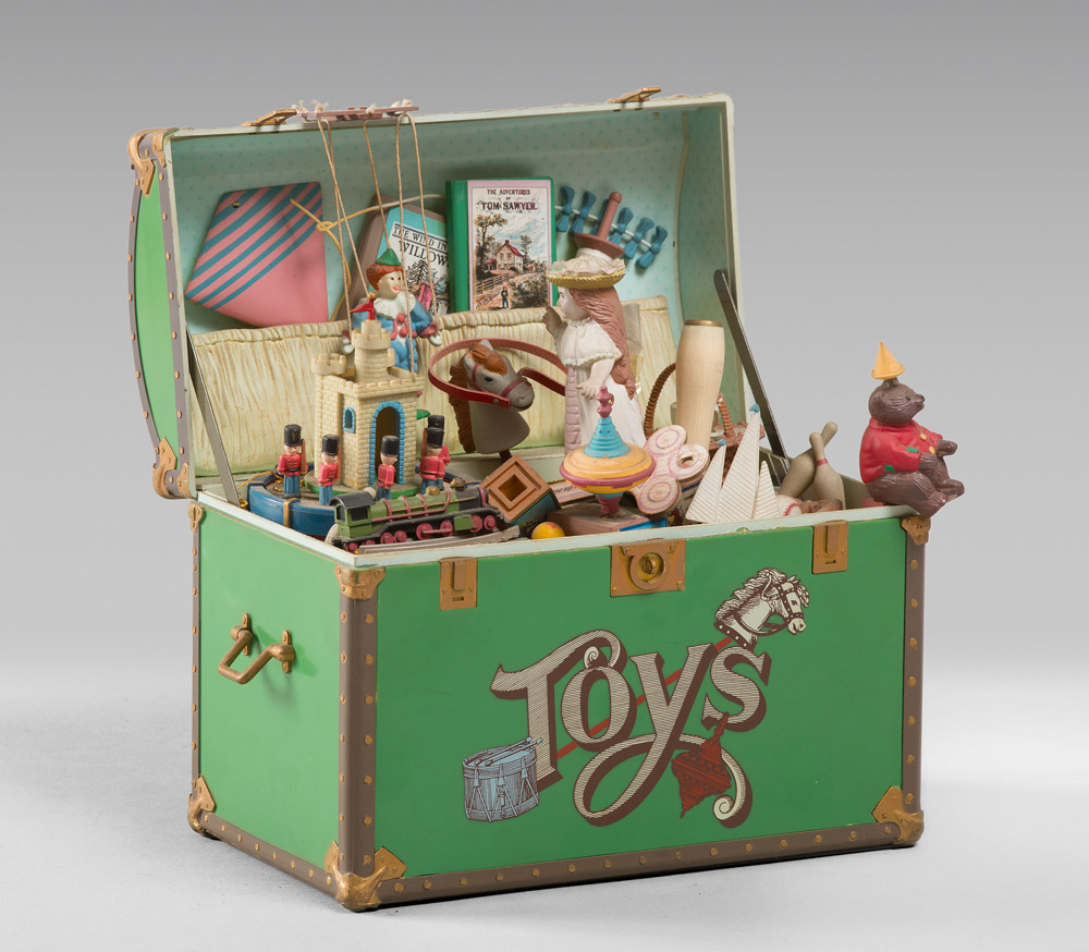 MODEL OF BOX OF THE TOYS, 20TH CENTURY in resins and metal lacquered. Measures cm. 19 xes 18 xes 24.