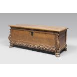 SETTLE IN WALNUT, LIGURIA O SARDINIA 17TH CENTURY to forehead and smooth sides, with graven angles