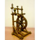 MODEL OF WOOD MACHINERY TO WIRE, 19TH CENTURY with spools elements. Measures cm. 40 x 24 x 22.