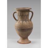 DECORATION GEOMETRIC AMPHORA, 20TH CENTURY in clay and brown varnish. Ample edge estroflesso on