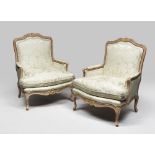 A PAIR OF GILDED WOOD CHAIRS, EIGHTEENTH-CENTURY STYLE, EARLY 20TH CENTURY carved scrolls and