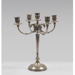 SILVER CANDLESTICK, 20TH CENTURY Measures cm. 36 x 31, weight gr. 1068. CANDELABRO IN ARGENTO, XX