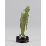 A CHINESE GARNET SCULPTURE, 20TH CENTURY depicting Yang Guifei. h. cm. 11. SCULTURA IN GRANATO, CINA