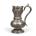 Silver Jug, Hall mark St. PIETROBURGO 1859 with body hurled to twisted ramages fogliate and ovals.