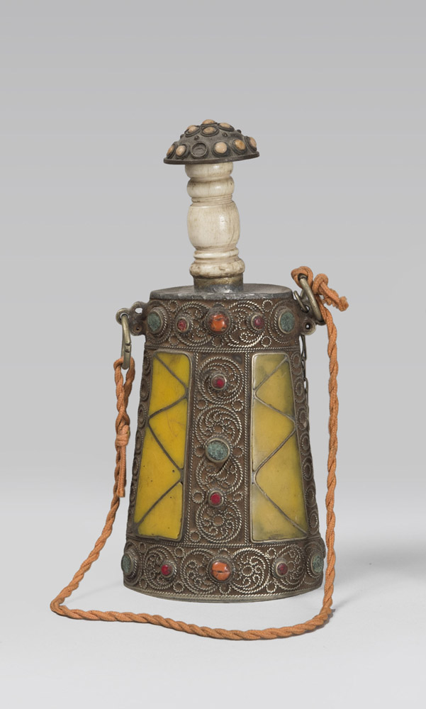 ARAB GUNPOWDER CONTAINER, FIRST HALF OF 20TH CENTURY