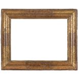 FALSE BRIAR PAINTED WOOD FRAME, 18TH CENTURY with golden corners and engraved leaves. Light cm. 55 x