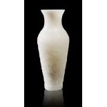 A CHINESE WHITE GLASS VASE, 20TH CENTURY