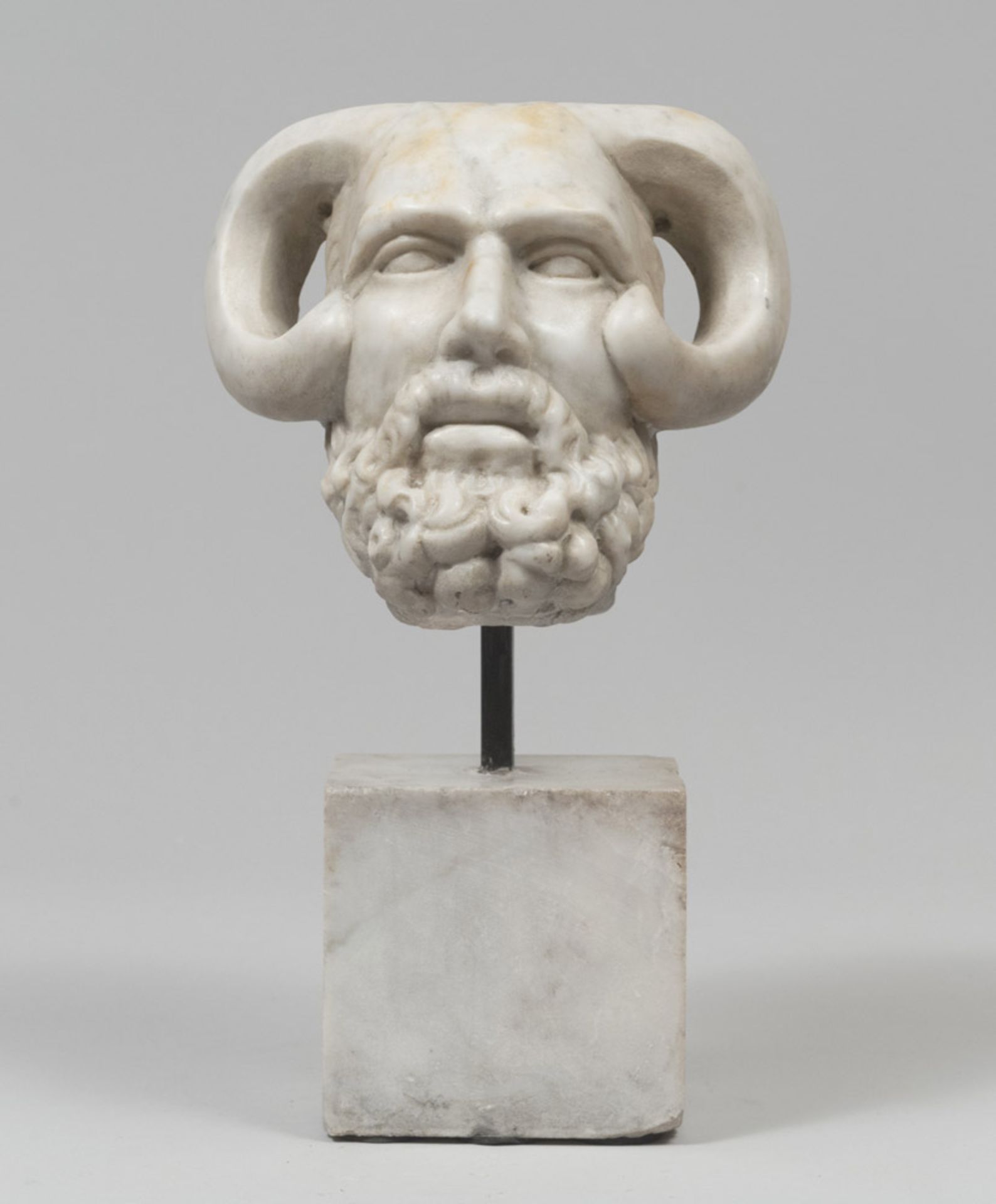 ITALIAN SCULPTOR, 18TH CENTURY HEAD OF FAUN Sculpture in white marble, cm. 25 x 28 x 23 Cubic base