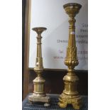 TWO GILTWOOD CHANDELIERS, 18TH CENTURY h. cm. 89 and cm. 69. DUE CANDELIERI IN LEGNO DORATO, XVIII