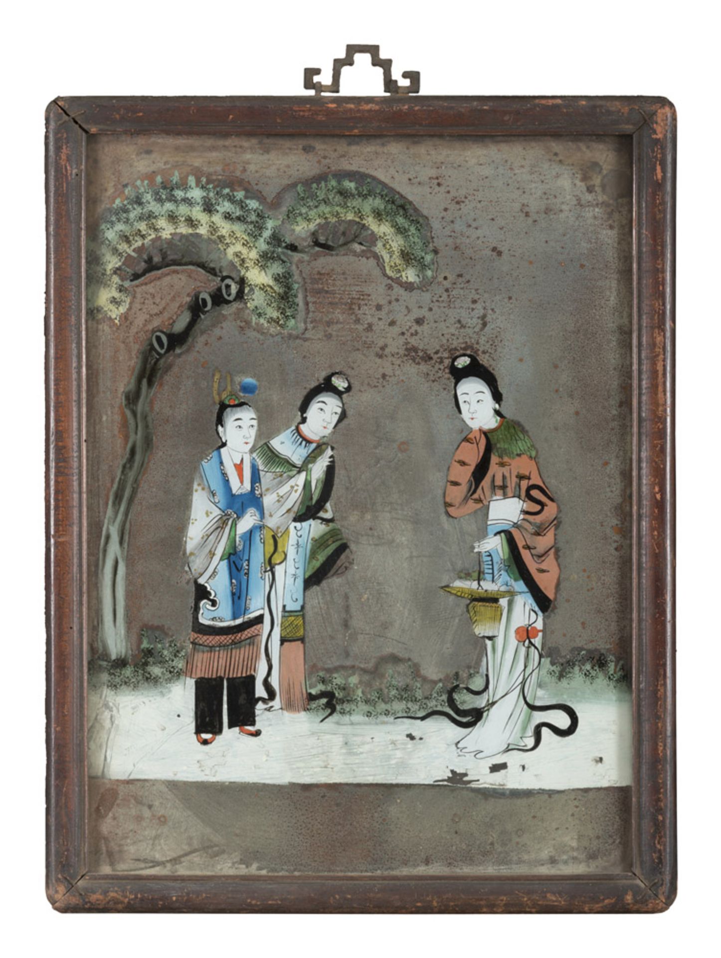 A PAIR OF CHINESE POLYCHROME MIRRORS, FIRST HALF 20TH CENTURY - Bild 2 aus 2