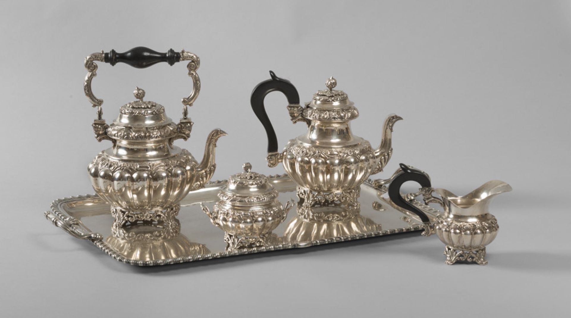 BEAUTIFUL SRVIZIO DA TEA IS COFFEE IN SILVER, PROBABLY NAPLES BEGINNING 20th CENTURY with body