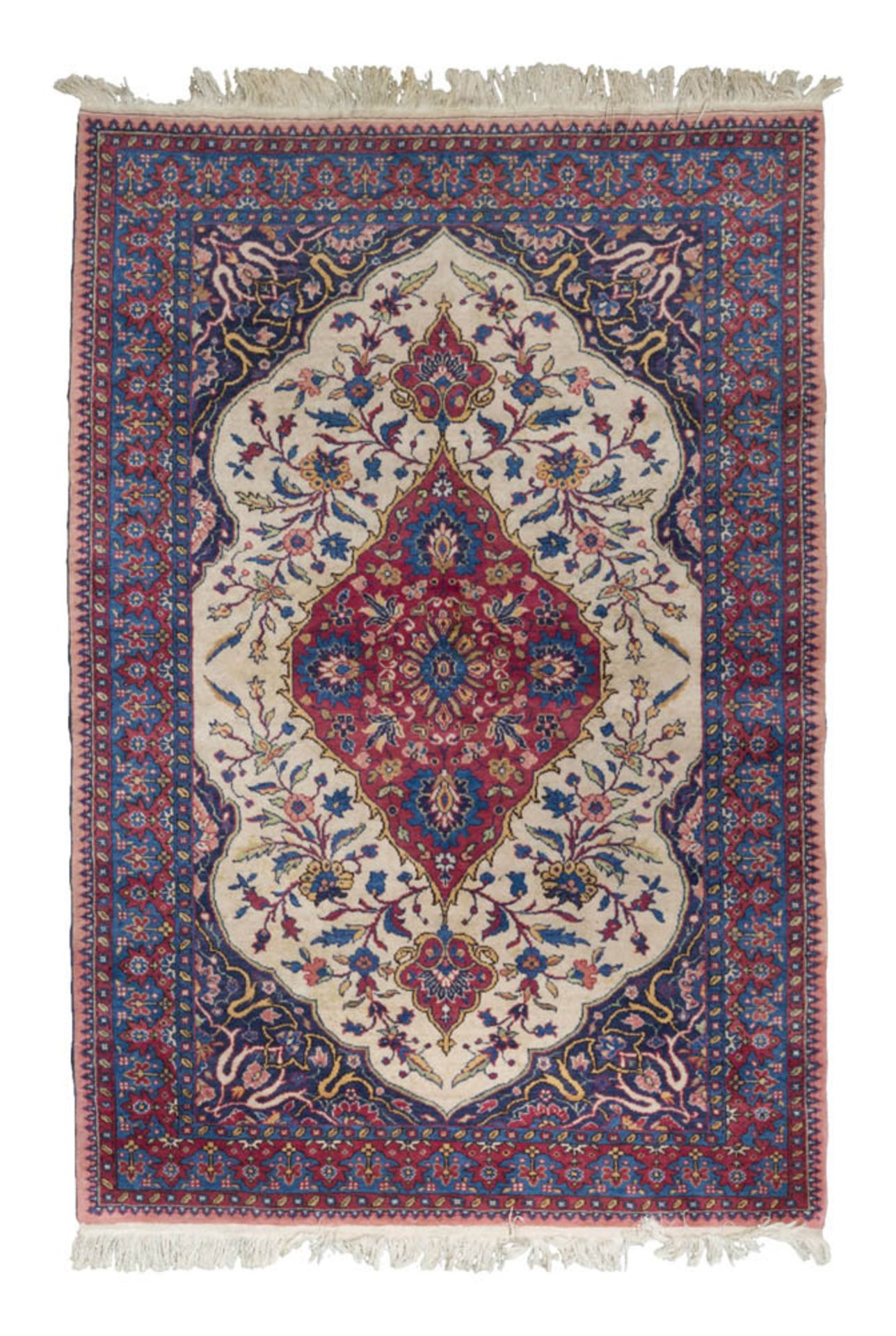 Indian Sour carpet, early 20th century. Measures cm. 180 x 120.TAPPETO INDIANO AGRA, INIZI XX SECOLO