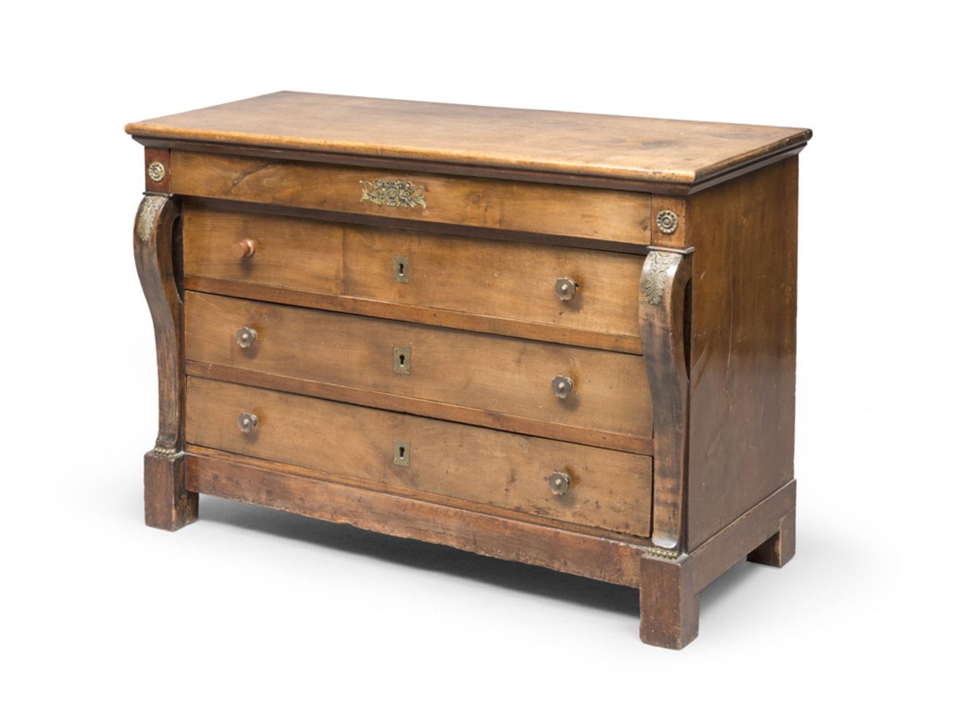 Clear walnut-tree Commode with gilded metal decorum, Piedmont, Empire period. Measures cm. 88 x
