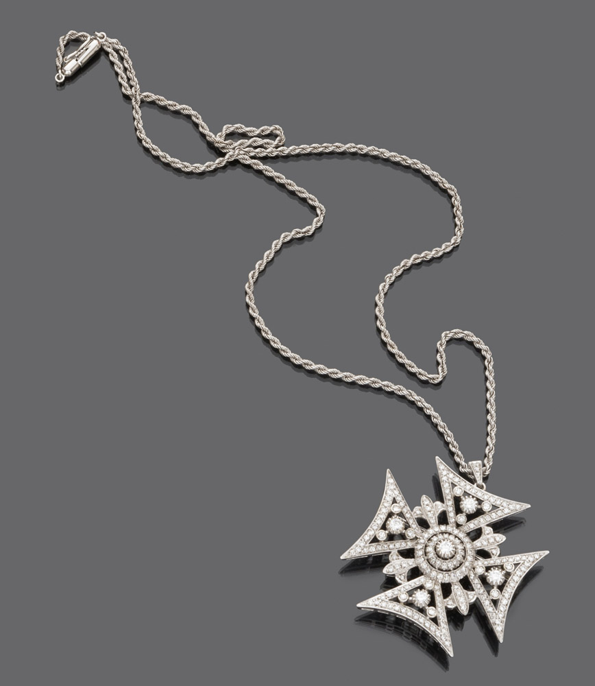 White gold 18 kts. necklace, with a cross-shaped pendant with brilliant. Chain length cm. 50,
