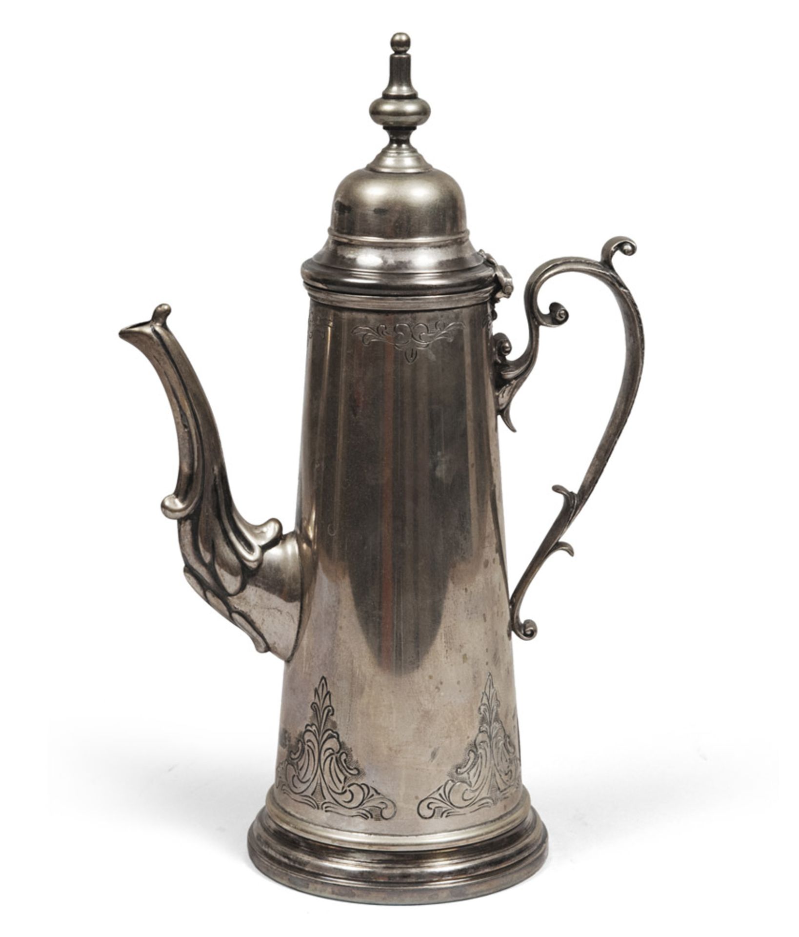 SILVER TEAPOT, EARLY 20TH CENTURY Measures cm. 30 x 10 x 20, weight gr. 774. TEIERA IN ARGENTO,