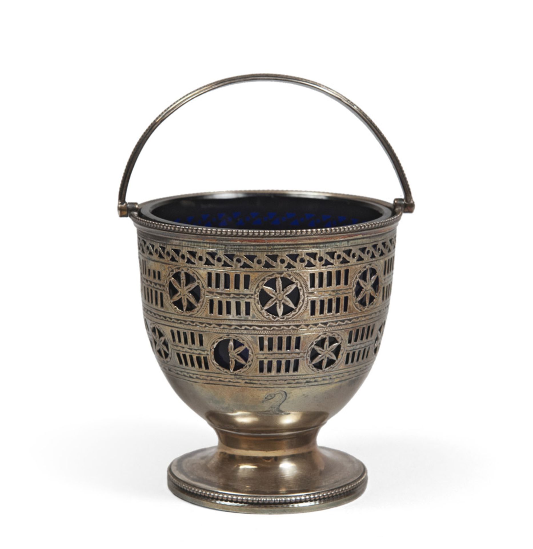 Silver saltcellar, probably Russia early 20th century. Measures cm. 9 x 9 x 7.5, weight gr. 84.