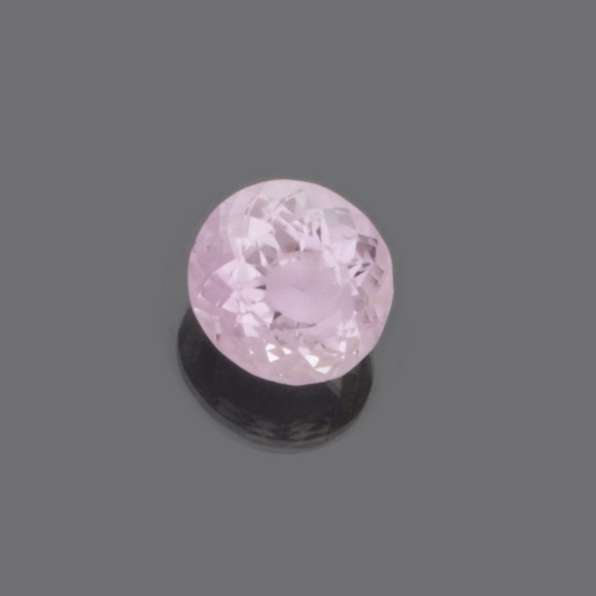 GEM OF KUNZITE to faceted cut. Kunzite ct. 34, ancient pink color. Complete of casket. GEMMA DI